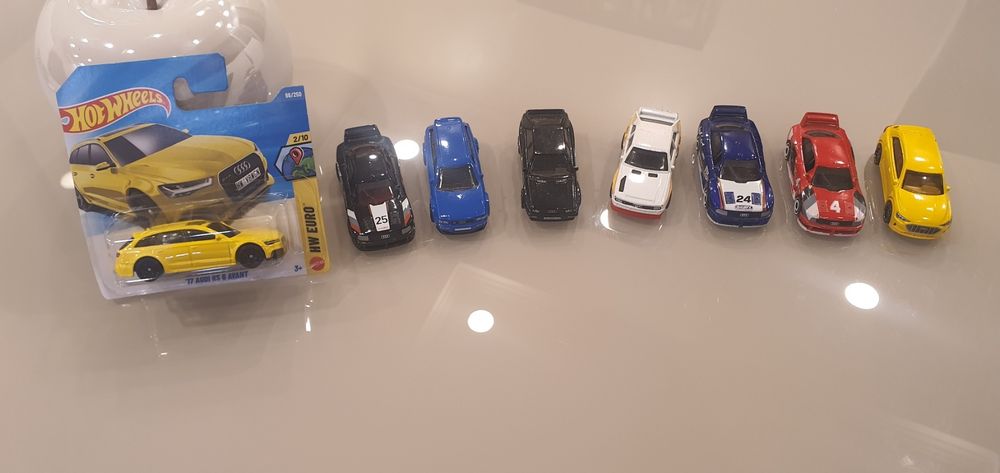 Hot wheels метални колички