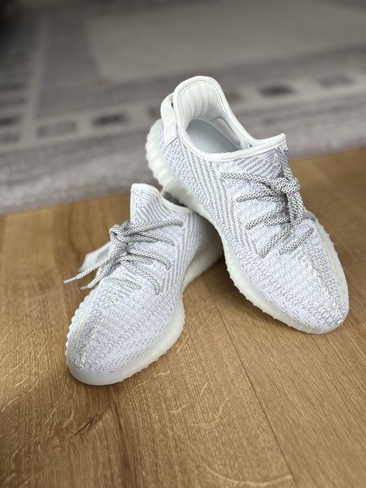 Adids Yeezy 350