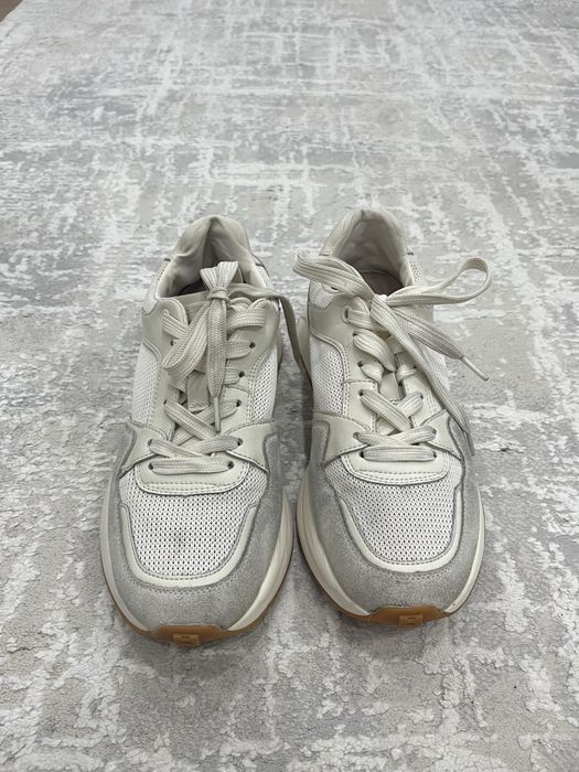 Продам женские кроссы