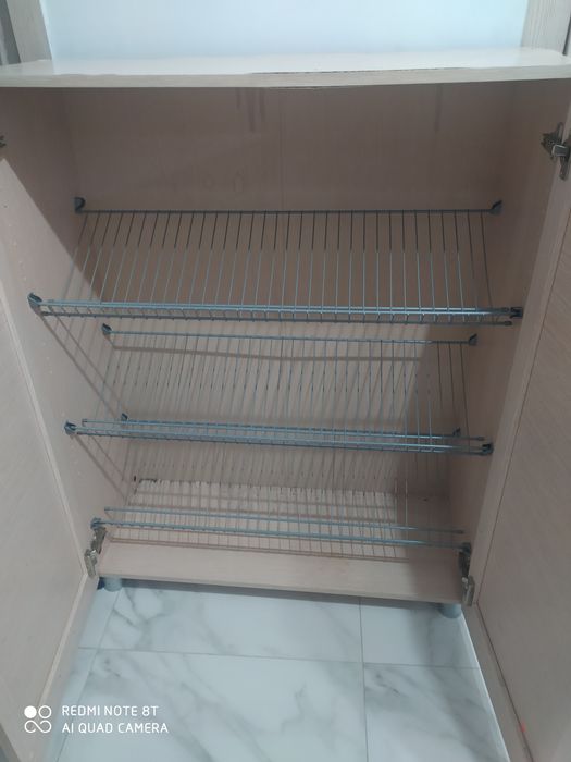 Обувница светлая