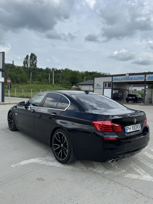 Vand BMW F10 Facelift 2015 Pachet M / O Daune /  Memorii scaune / ceasuri digitale / Jante R19