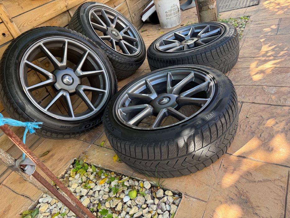 1 set roti  originale  Tesla R18 Aero
