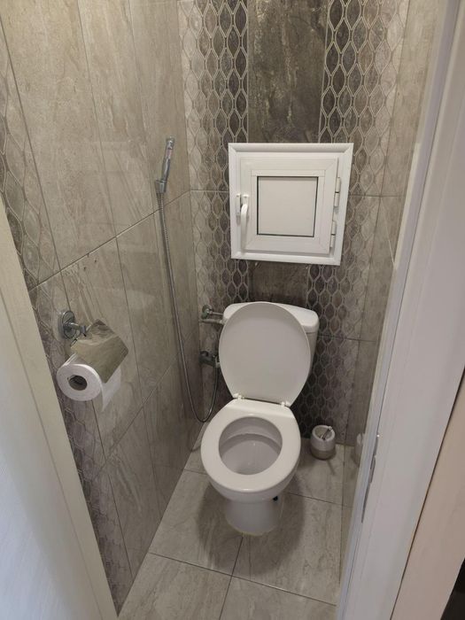 Дава се под наем Тристаен апартамент в Бургас, Братя Миладинови - 100 кв.м за 765 € - Снимка #11