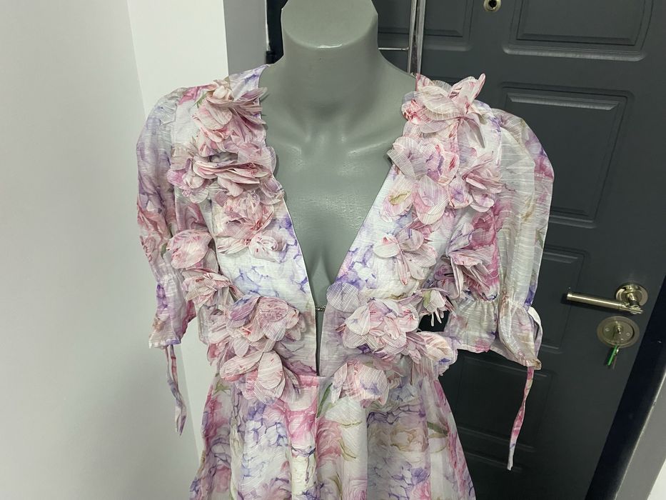 Rochie de vara cu decolteu