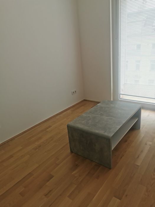 Холна маса - сива ефект бетон