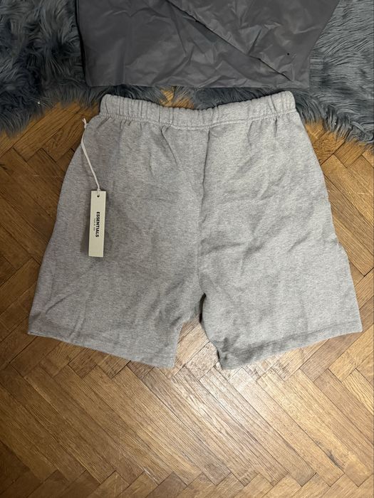 Pantaloni essentials