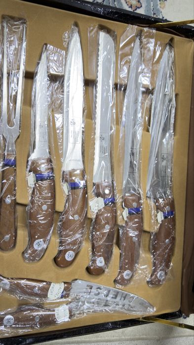 Продам набор ножей