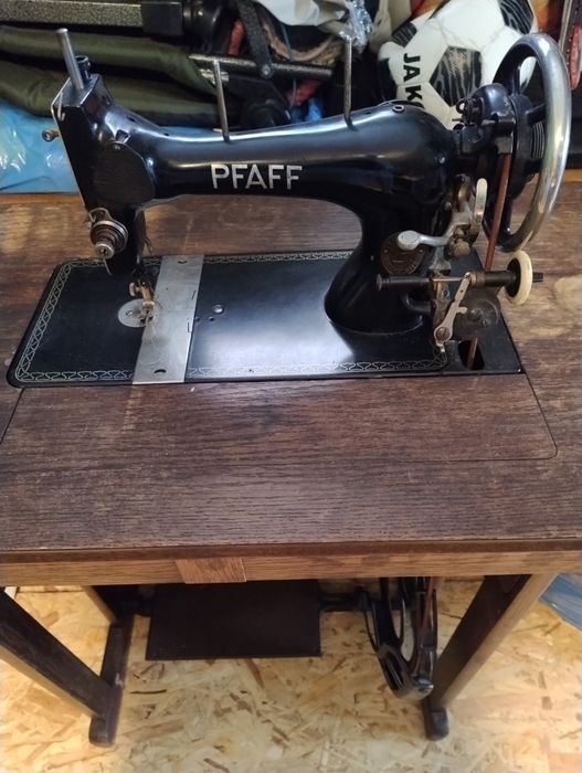 Masina de cusut pfaff 11