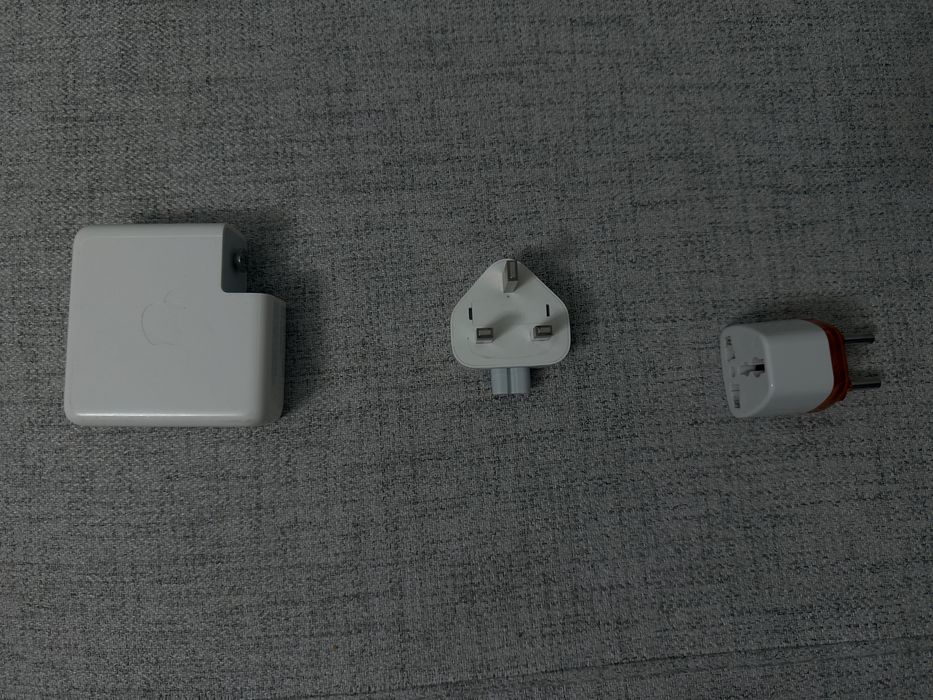 MacBook Pro 15   2019 + зарядка,Apple Mouse