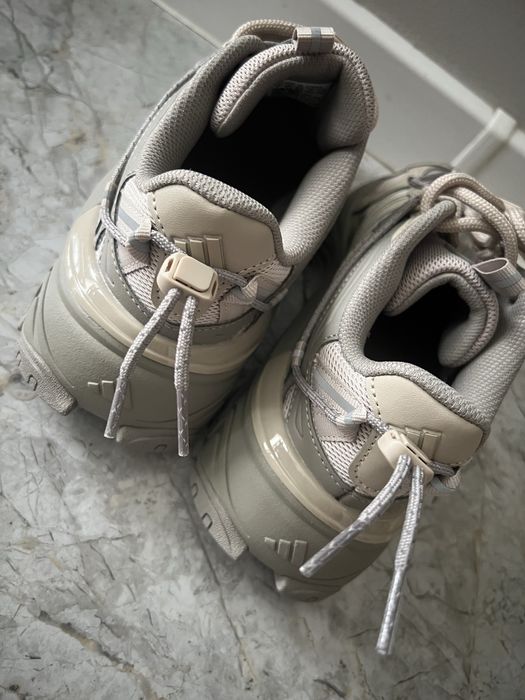 Кроссовки Adidas новые оригинал