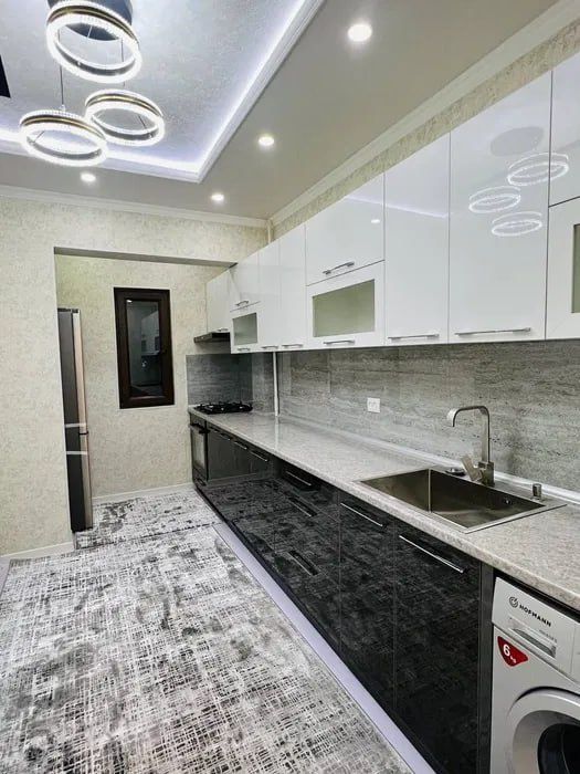 Срочна аренда айбек метро 3 ком *108