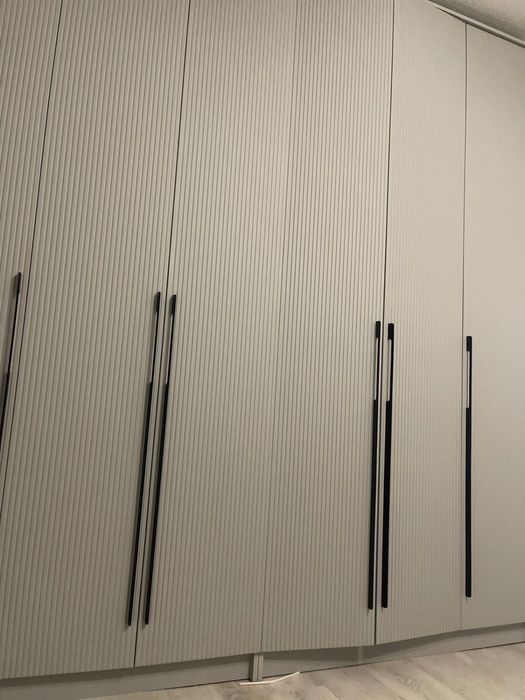 Продам шкаф серый