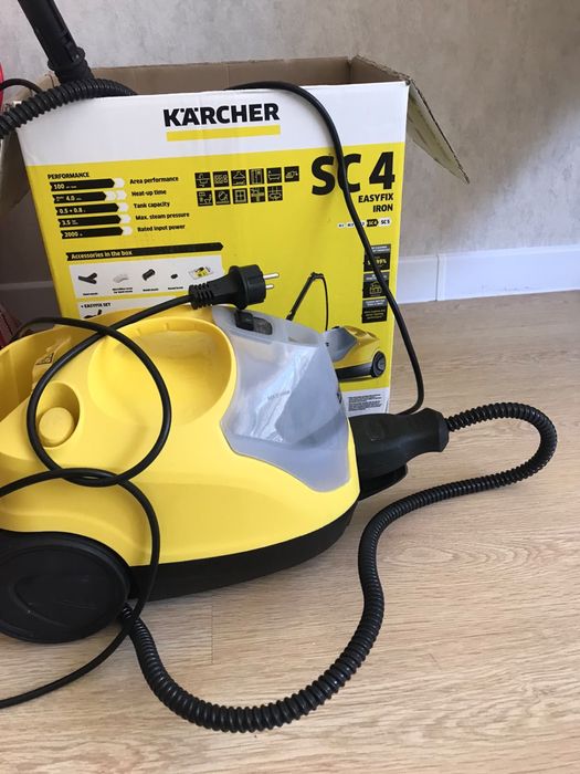 Продам пароочиститель Kärcher SC 4 EasyFix
