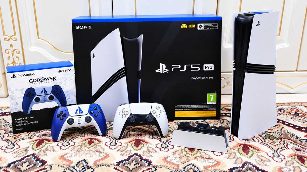 PlayStation 5 Pro 2 TB, взлом версия 10.40, 2 джойстика и док-станция.