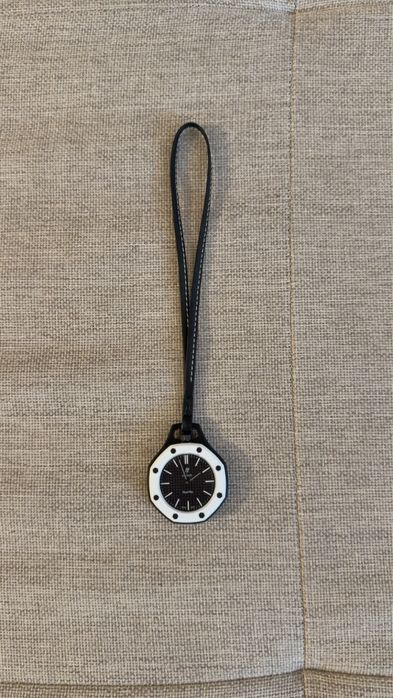 AP x Swatch Ocho Negro Чисто Нов