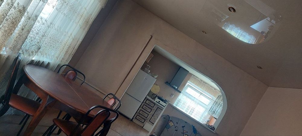 Продаётся 4-х комнатный  дом