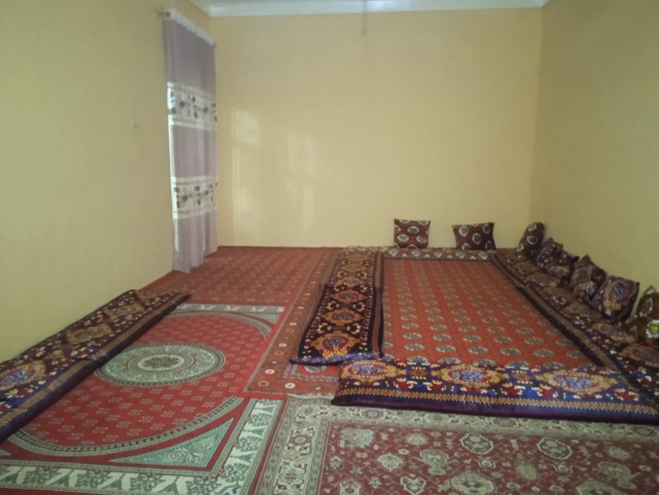 Hovli joy 700m² sotiladi.