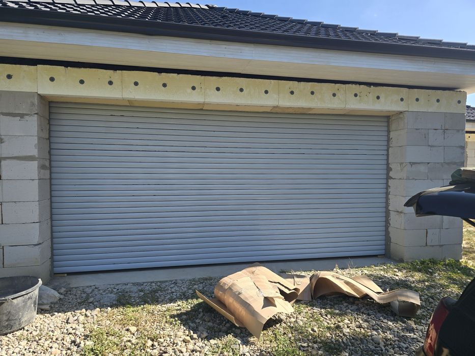 Usi garaj Tip rulou aluminiu