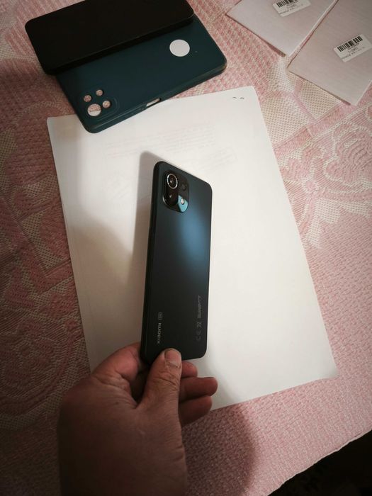 Продавам Xiaomi mi 11 lite 5g