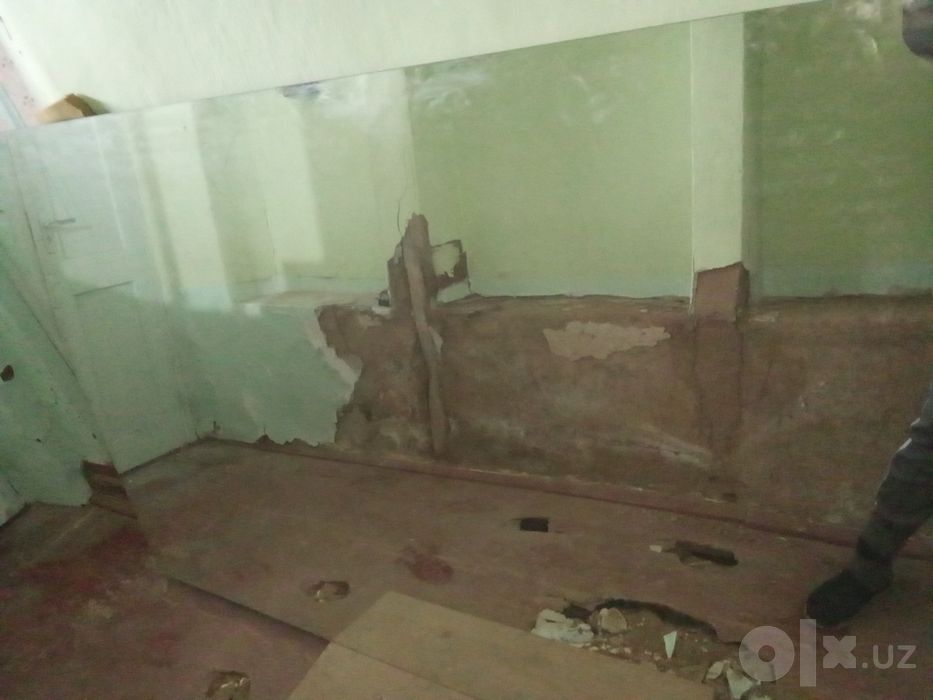 Зеркало Ку́згу Янги ТошОйна сифати аъло даражада