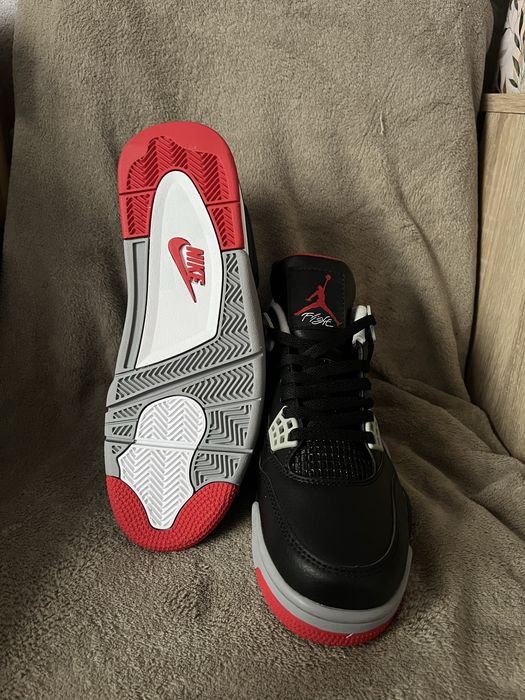 Jordan 4 marimea 43 nefolosit