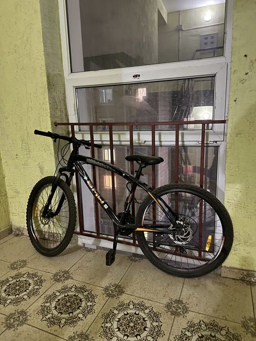 Велосипед BMW спортивный