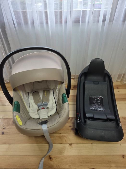 Cybex Aton S2 i-size и Cybex Base One