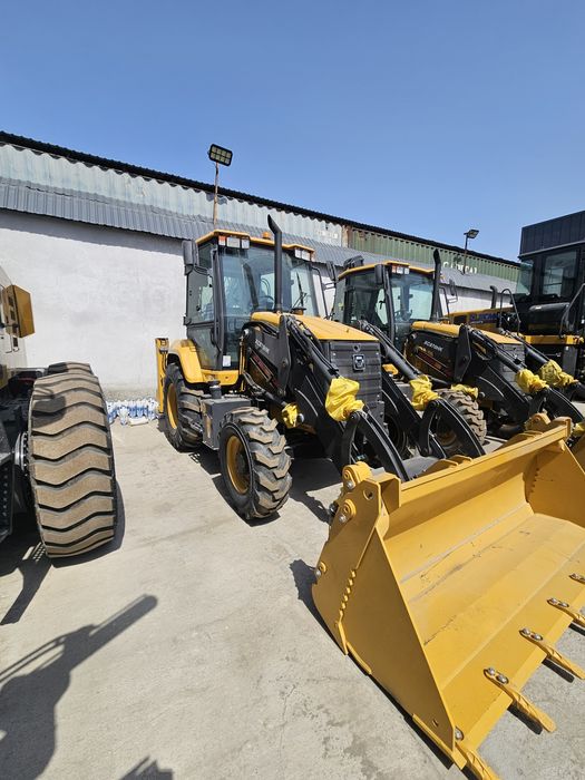 Экскаватор погрузчик xcmg xc870hk