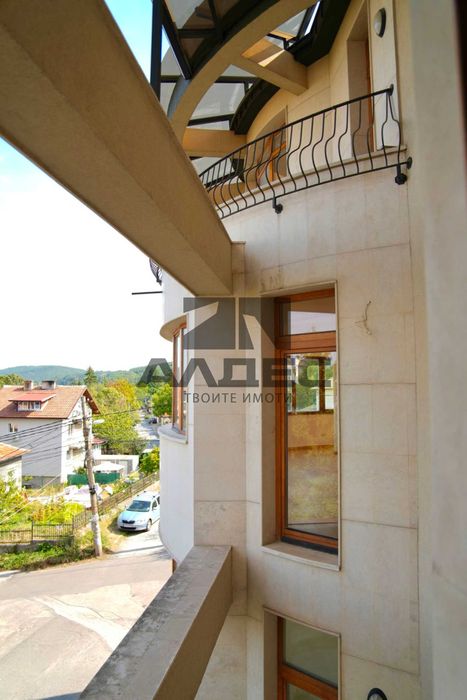 Дава се под наем Тристаен апартамент в София, Симеоново - 190 кв.м за 2184.33 € - Снимка #6