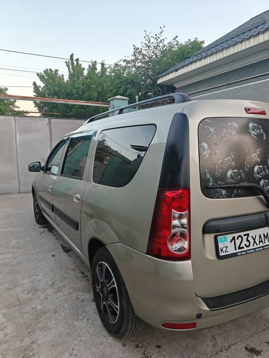 Ларгус lada largus