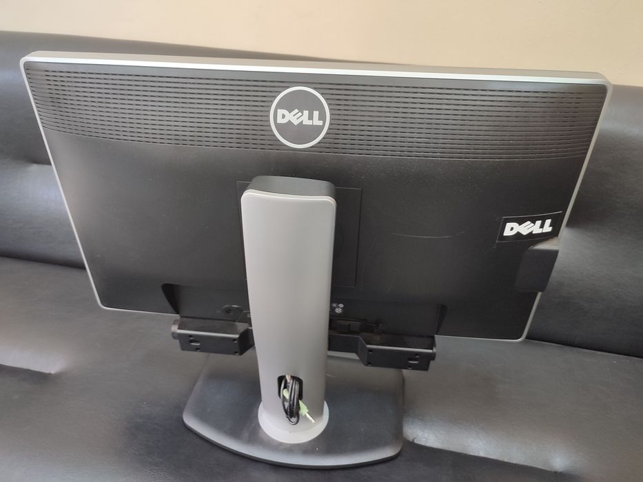 Монитор Dell U2312HM 23" IPS LED