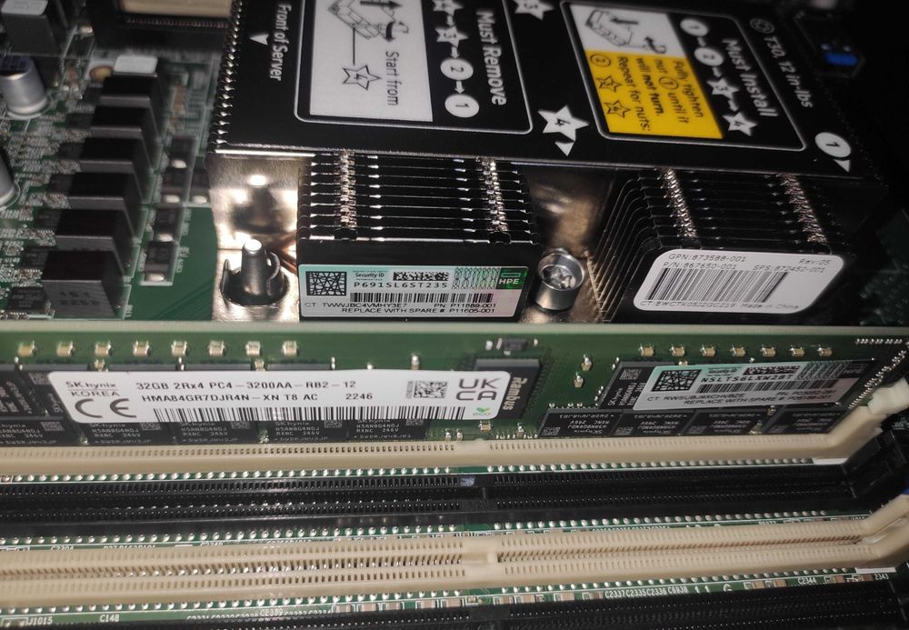 Сервер HPE DL360 G10 (P56955-B21)