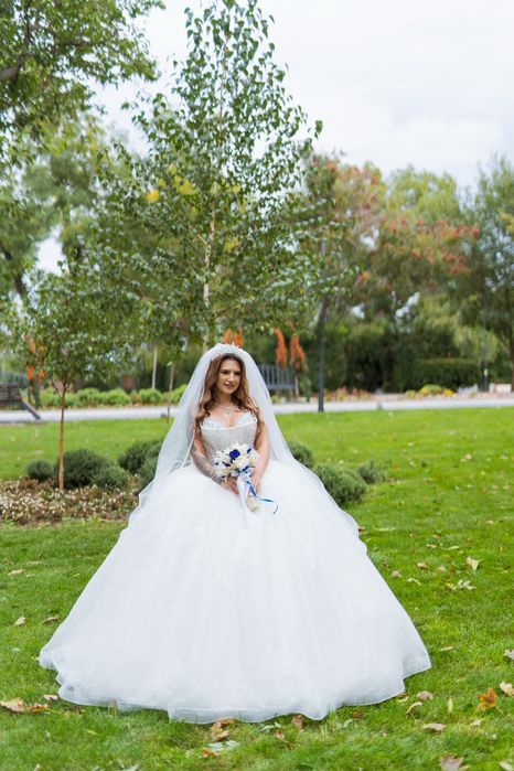 Vand rochie de mireasa