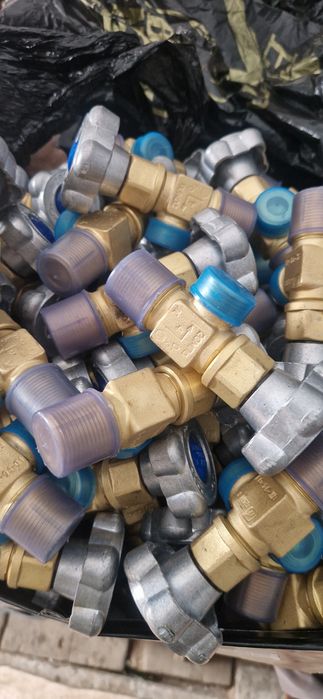 Продам вентеля кислородные бамз  вк 94-01