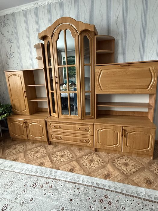 Продам стенку для гостинной. Мебель