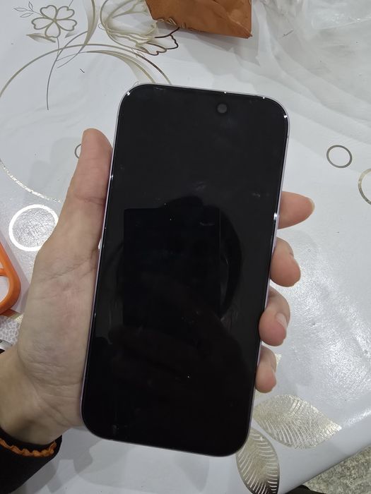 Продам Айфон 17