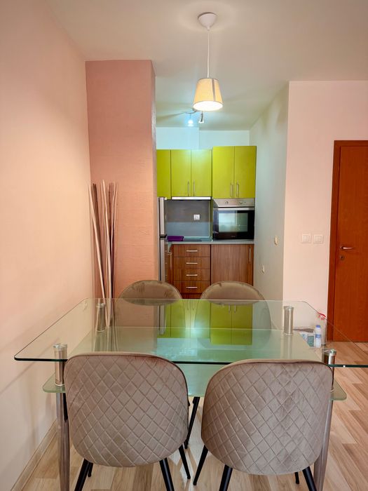 Двустаен апартамент под наем (София, център)