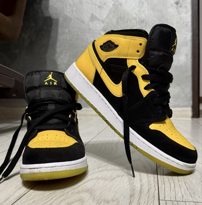 Air Jordan 1 new love galben/negru.marimea 38.5 stare foarte buna