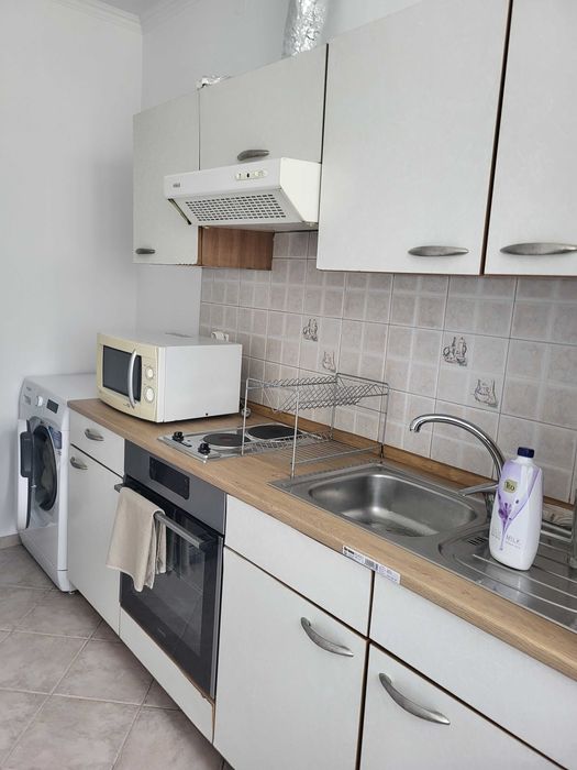 Дава се под наем Тристаен апартамент в Бургас, Възраждане - 80 кв.м за 448.8 € - Снимка #1