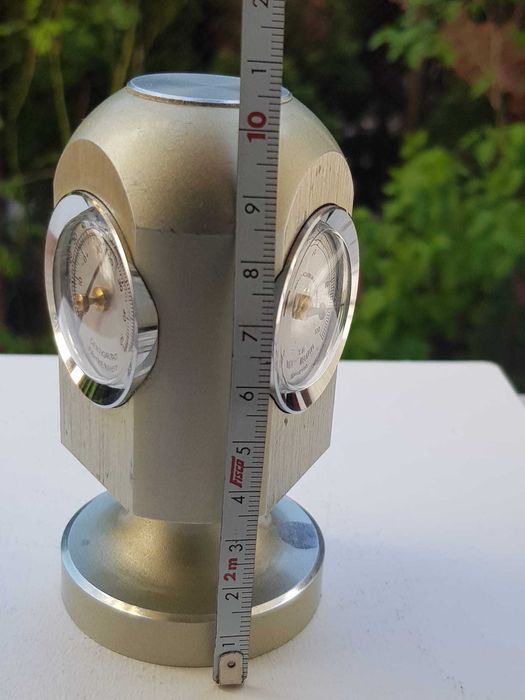 Statie vintage meteo Gienpy