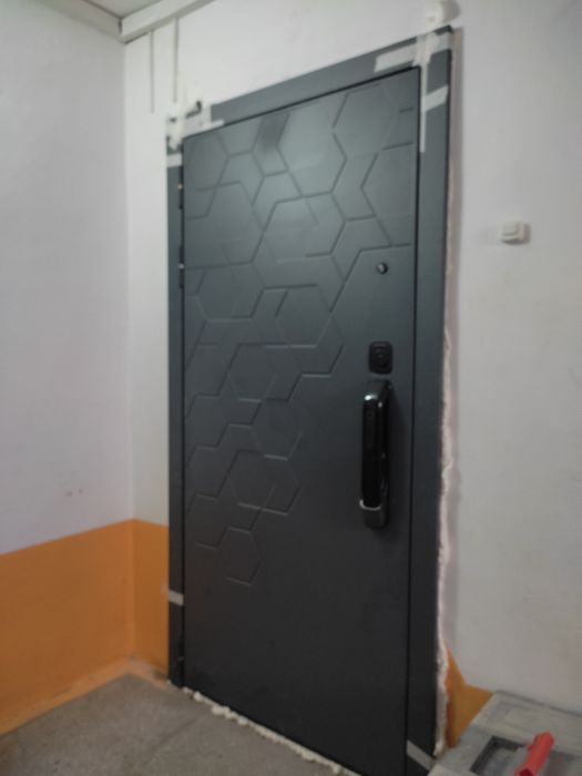 Установка дверей!!!