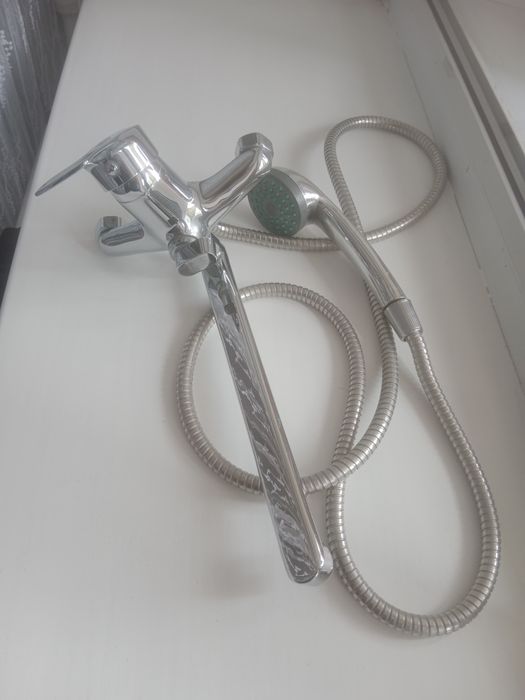 смиситель почти новый /