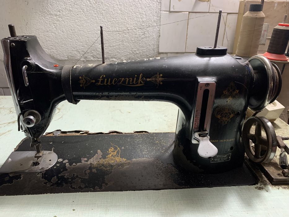Masina de cusut Lucznik LZ3 profesionala electrica
