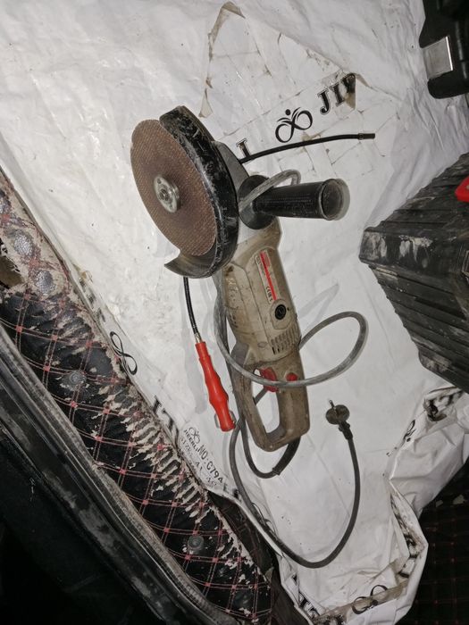 Срочно продам болгарку