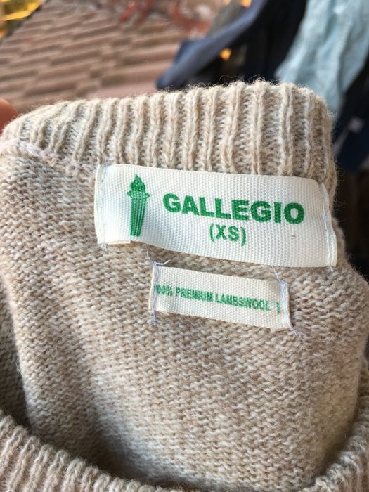 Вълнен винтидж италиански пуловер беж, С