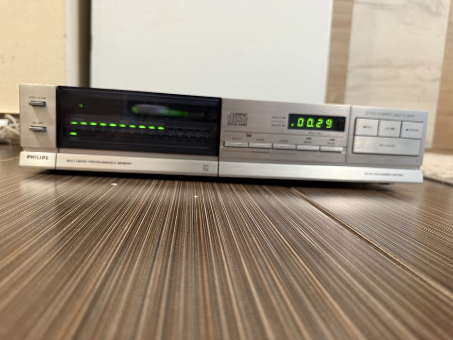Philips CD-303 Качествен CD Player