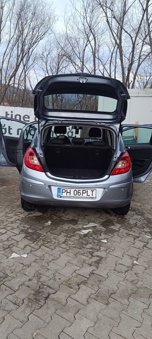 Se vinde Opel CORSA 1.2 2007