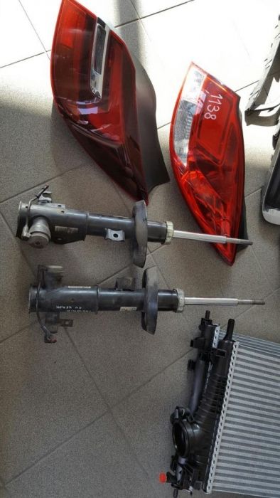 Opel Insignia, faruri, stopuri, bări protecție, grile