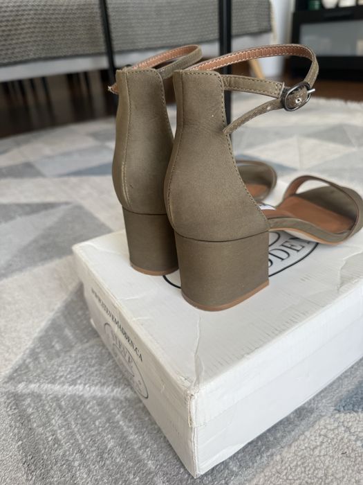 Босоножки Steve Madden р.39 (US 8,5)