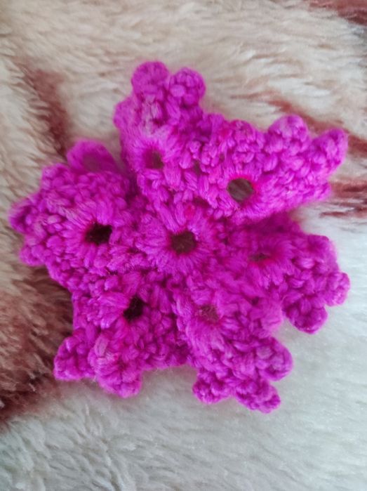 Forme croșetate de diferite dimensiuni